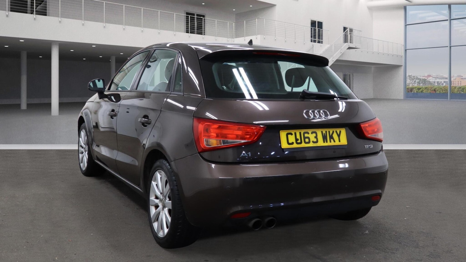 Used Audi A1 2013 for sale - 76348828: Photo 2
