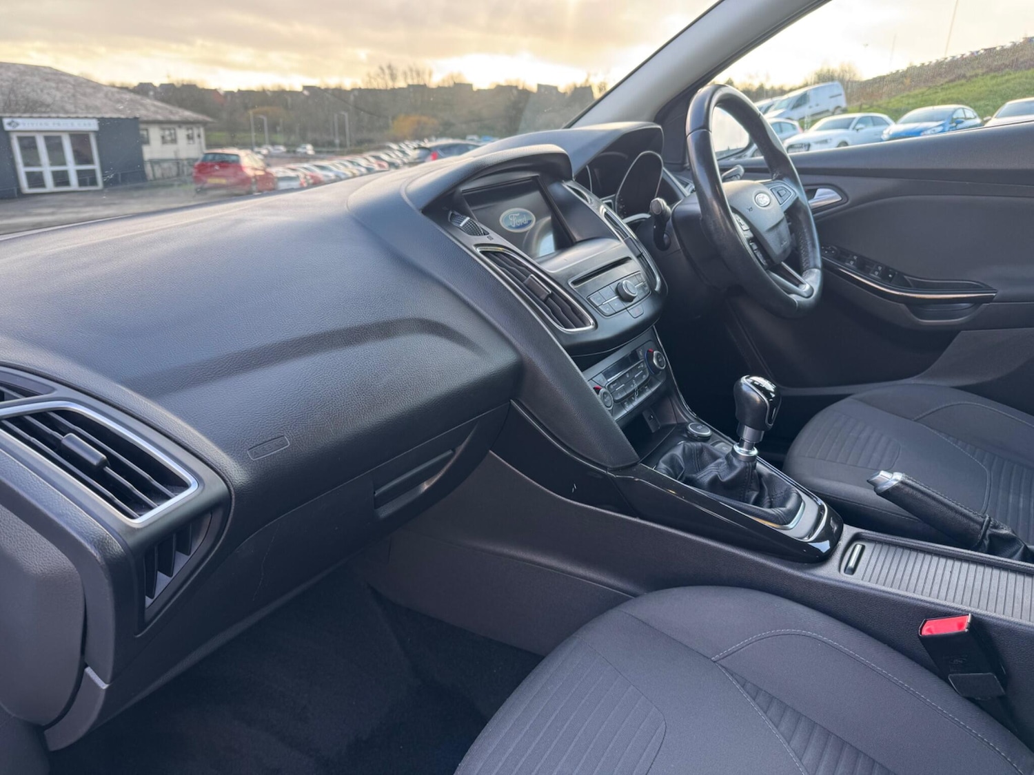 Used Ford Focus 2017 for sale - 76898374: Photo 5