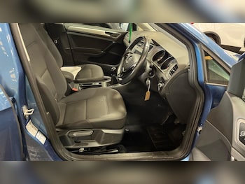 Used Volkswagen Golf 2016 for sale - 78019199: Photo