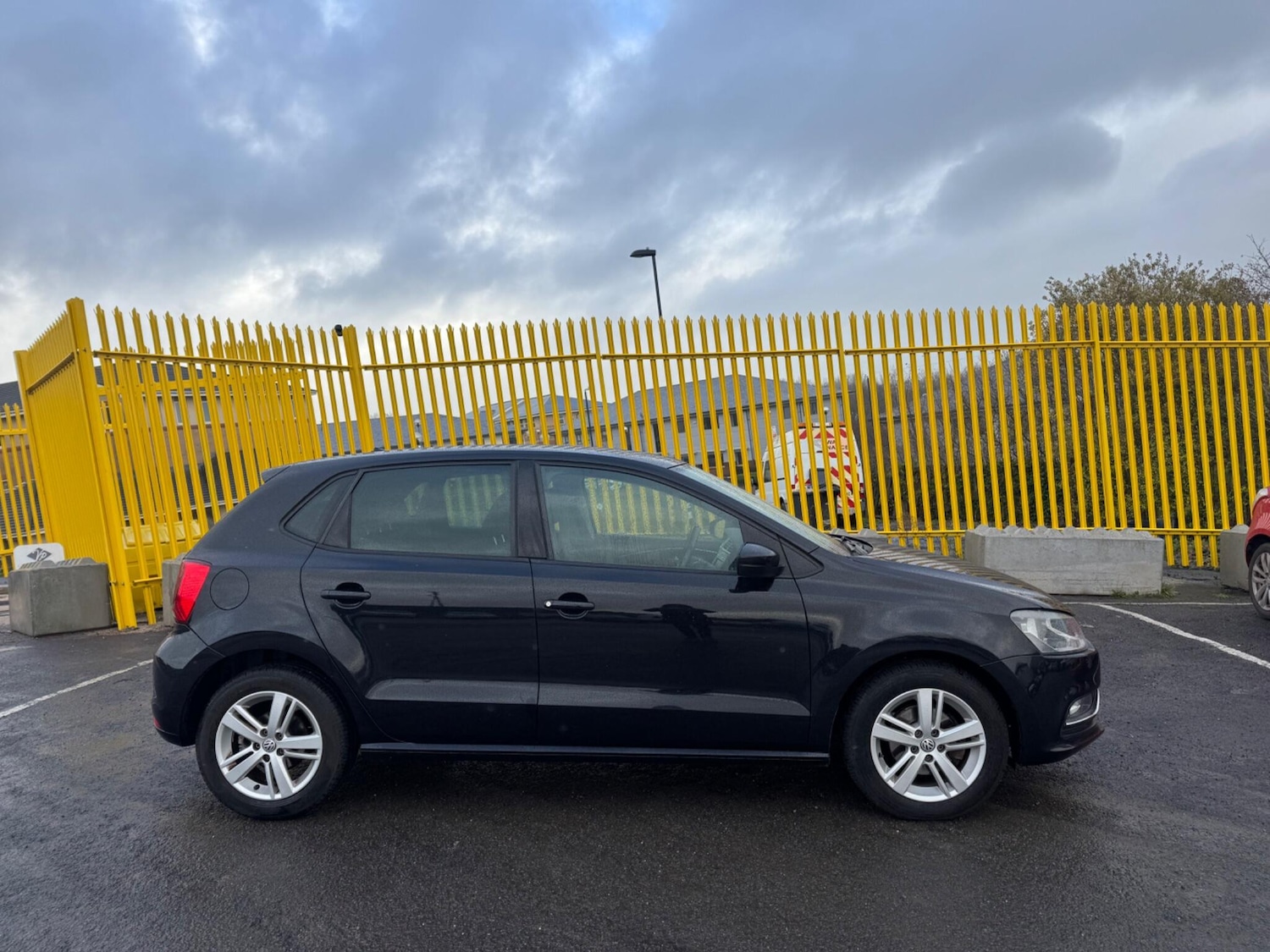 Used Volkswagen Polo 2017 for sale - 76700771: Photo 5