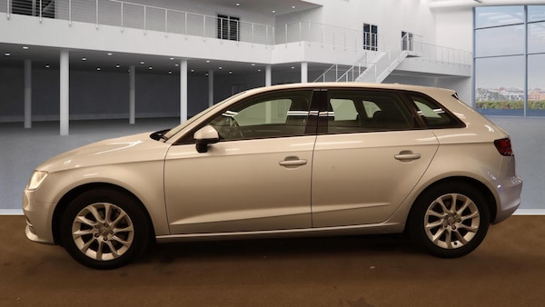 Used Audi A3 2013 for sale - 76167338: Photo 3