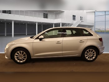 Used Audi A3 2013 for sale - 76167338: Photo 3