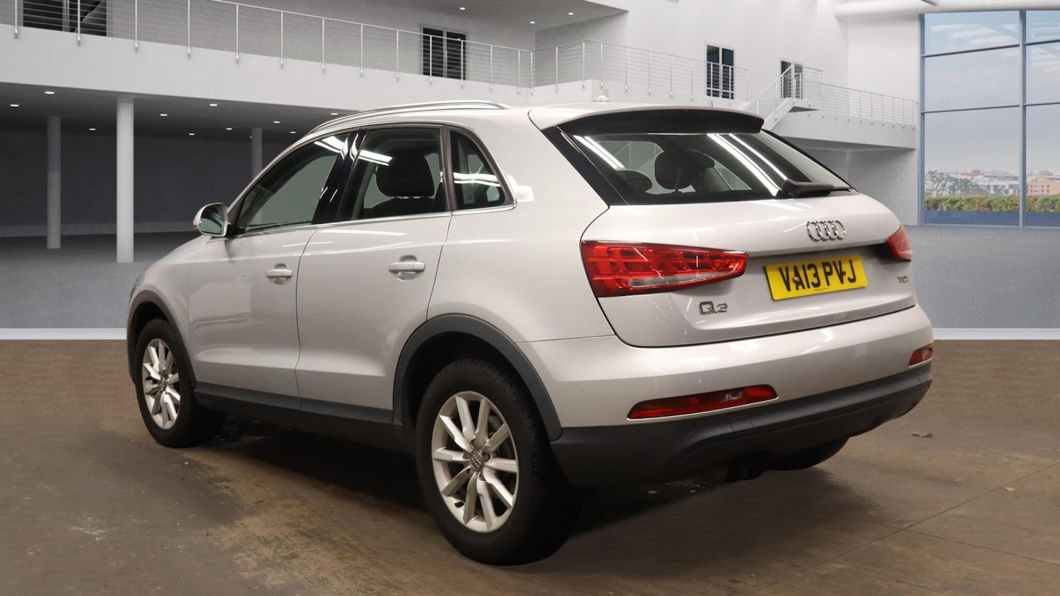 Used Audi Q3 2013 for sale - 76839875: Photo 2