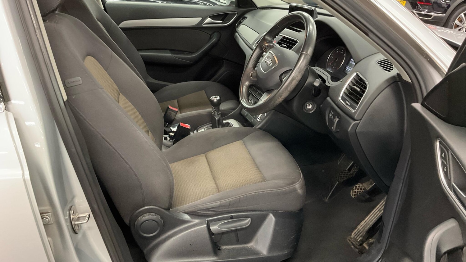 Used Audi Q3 2013 for sale - 76839875: Photo 4