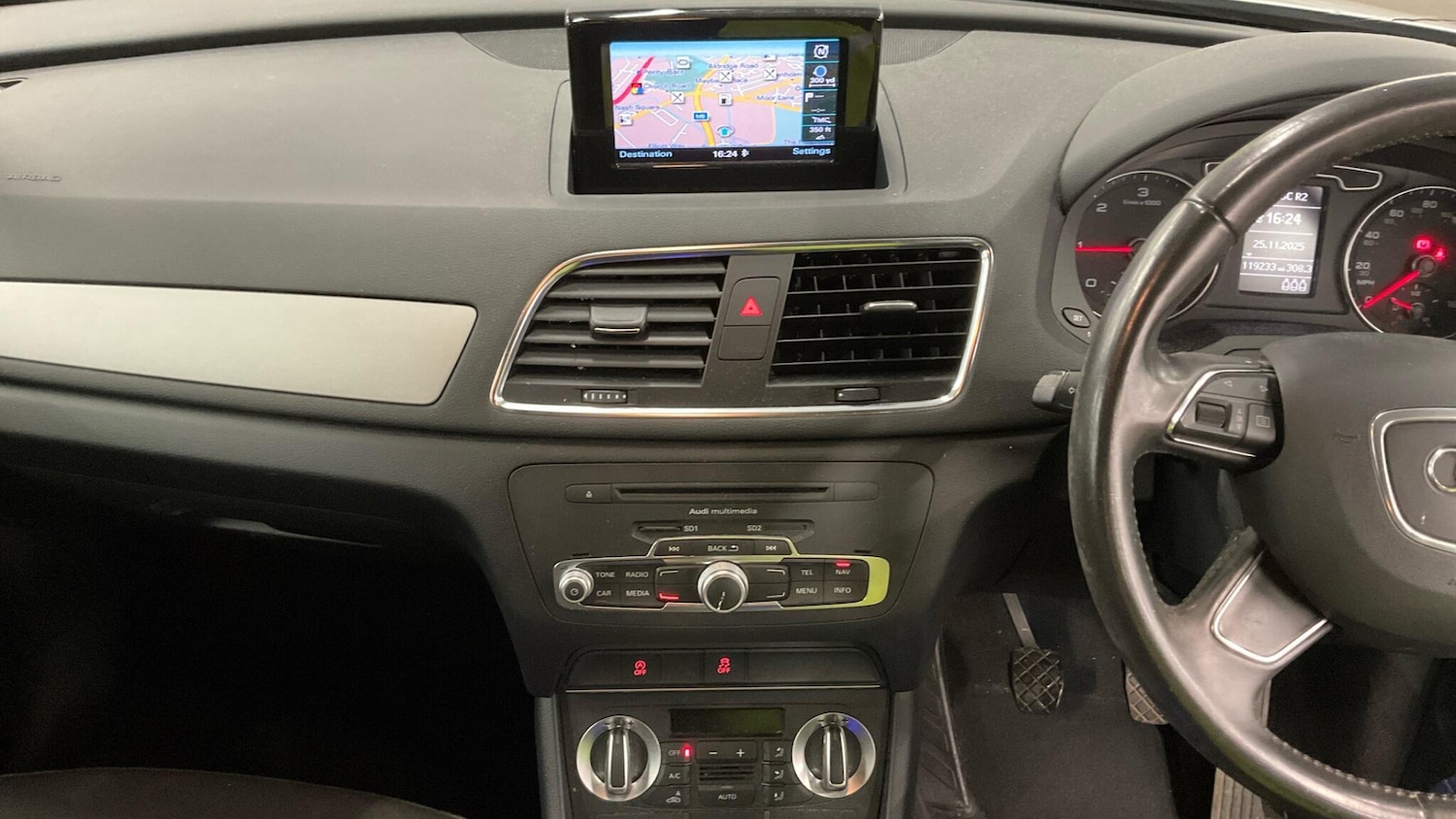 Used Audi Q3 2013 for sale - 76839875: Photo 6