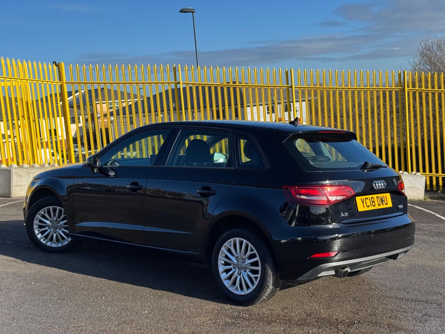 Used Audi A3 2018 for sale - 77253681: Photo 2