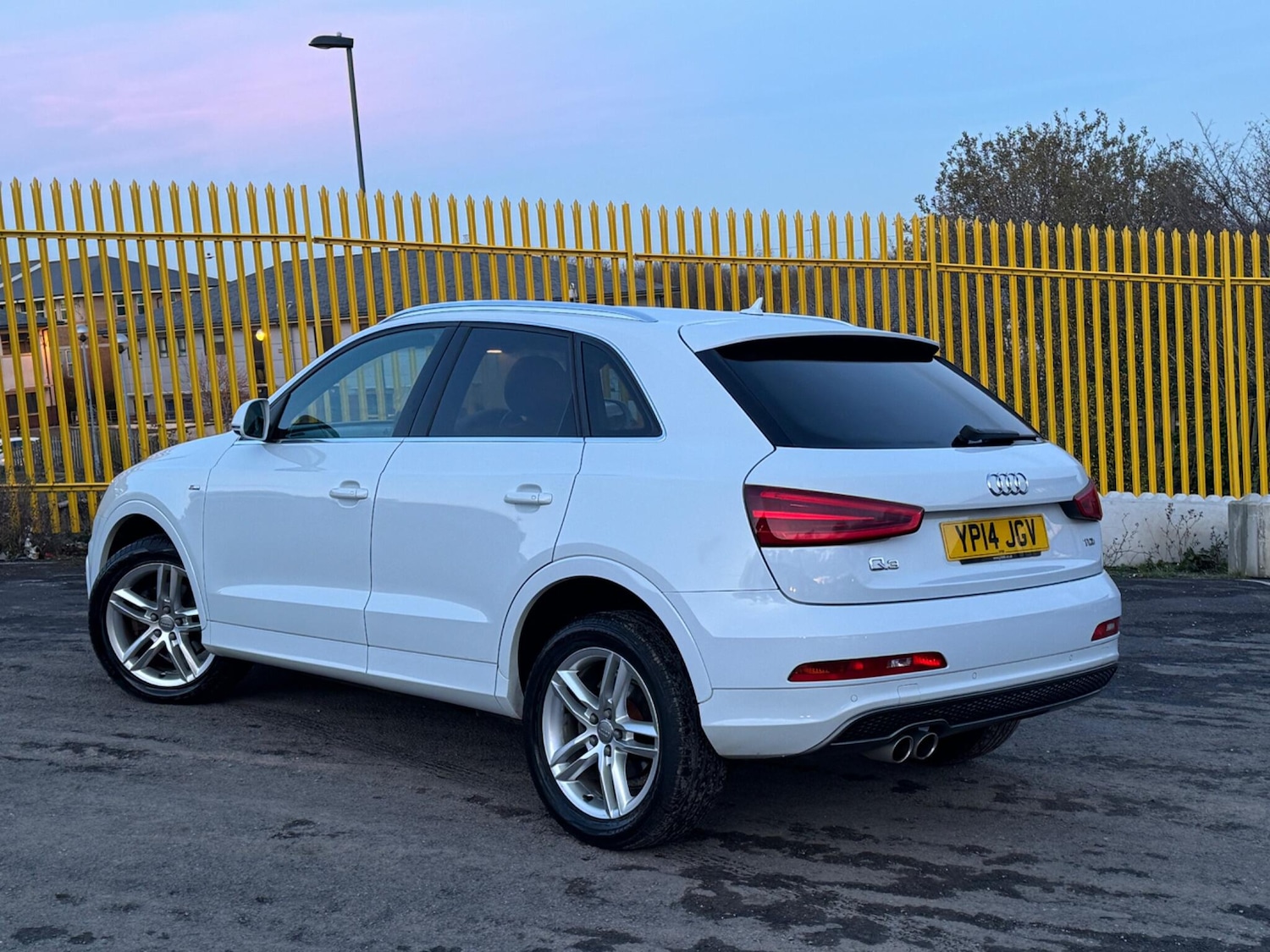 Used Audi Q3 2014 for sale - 77411733: Photo 2