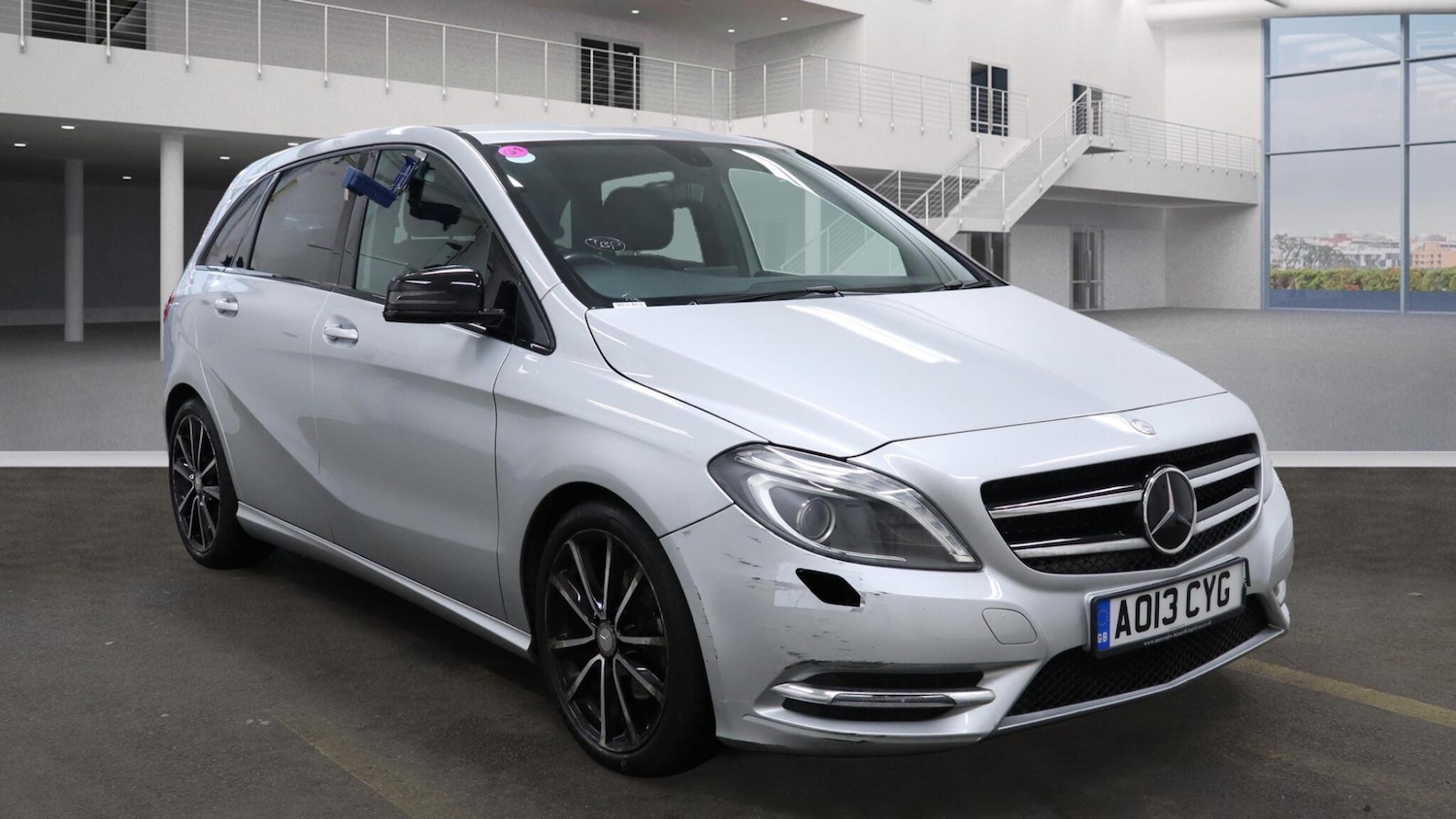Used Mercedes-Benz B Class 2013 for sale - 76200219: Photo 1