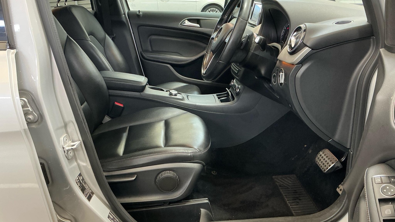 Used Mercedes-Benz B Class 2013 for sale - 76200219: Photo 4