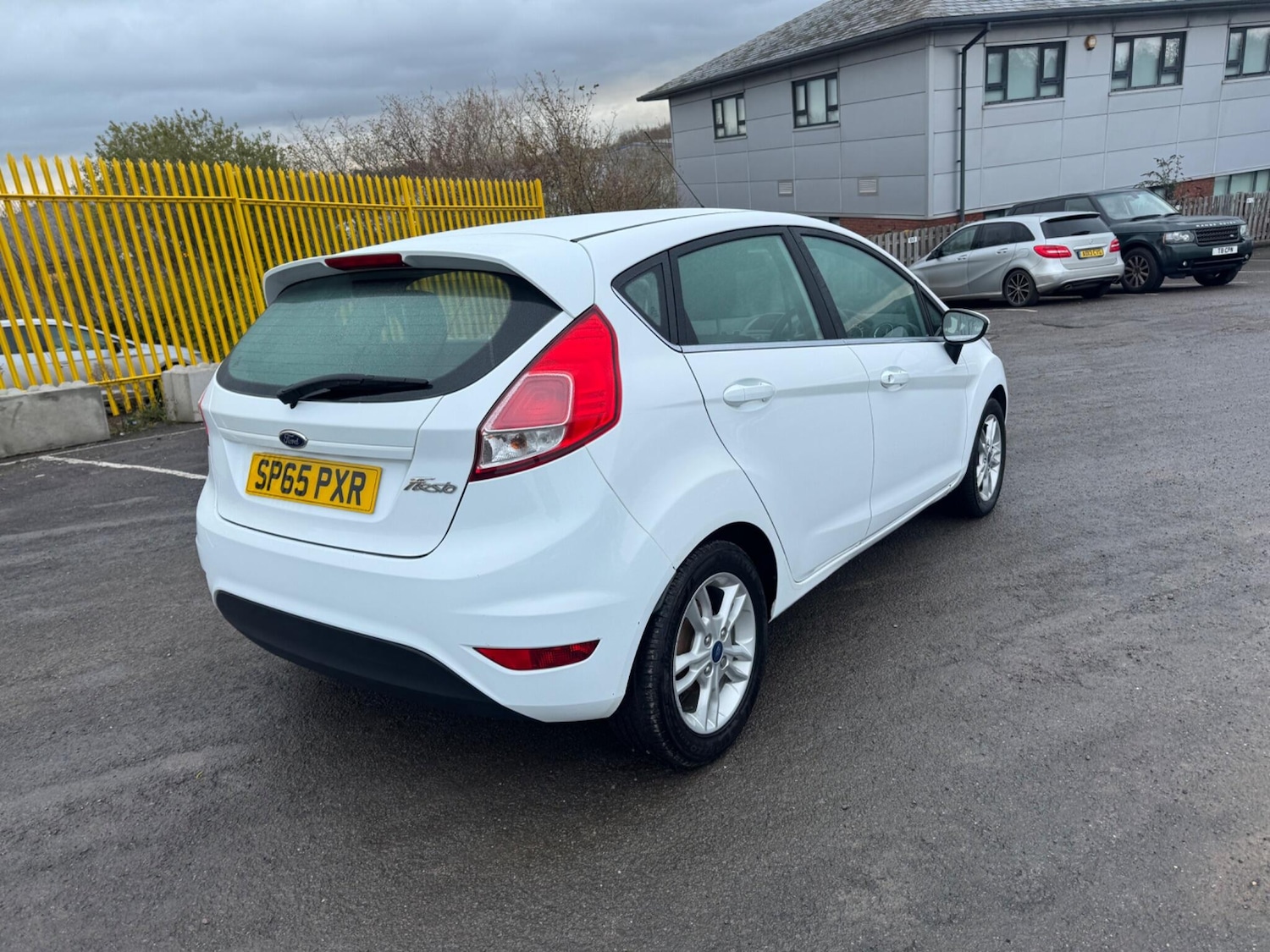 Used Ford Fiesta 2015 for sale - 76042854: Photo 6