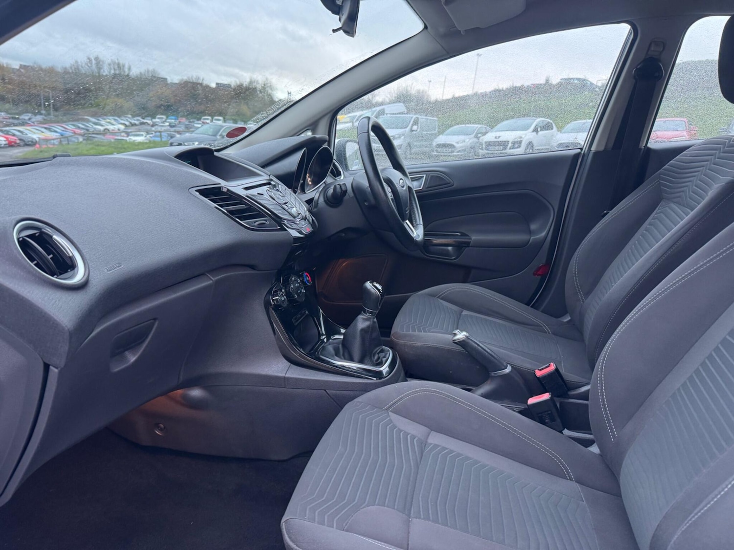 Used Ford Fiesta 2015 for sale - 76042854: Photo 8