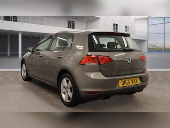 Used Volkswagen Golf 2015 for sale - 76975413: Photo