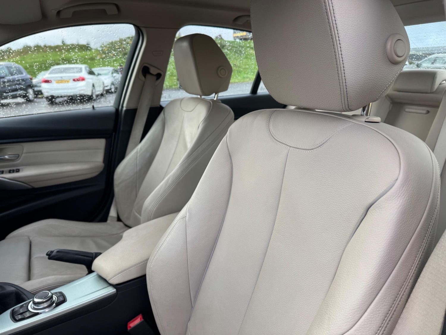 Used BMW 3 Series for sale - 76996800: Photo 10