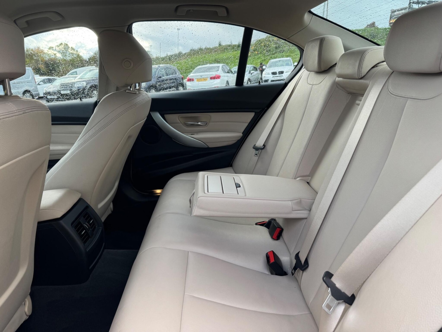 Used BMW 3 Series for sale - 76996800: Photo 11