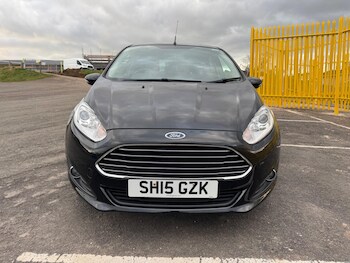 Used Ford Fiesta 2015 for sale - 73930321: Photo