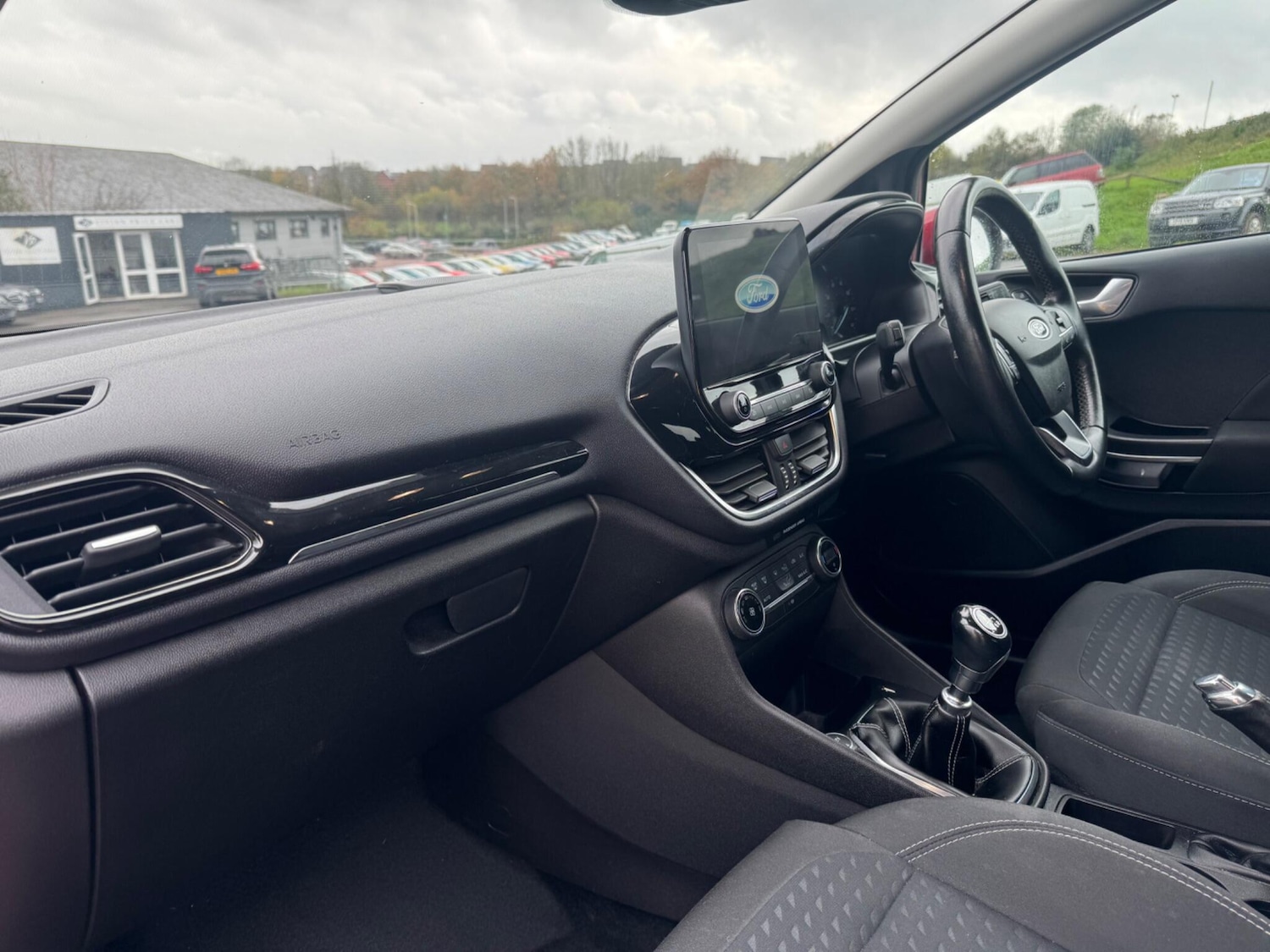 Used Ford Fiesta 2017 for sale - 76995295: Photo 10