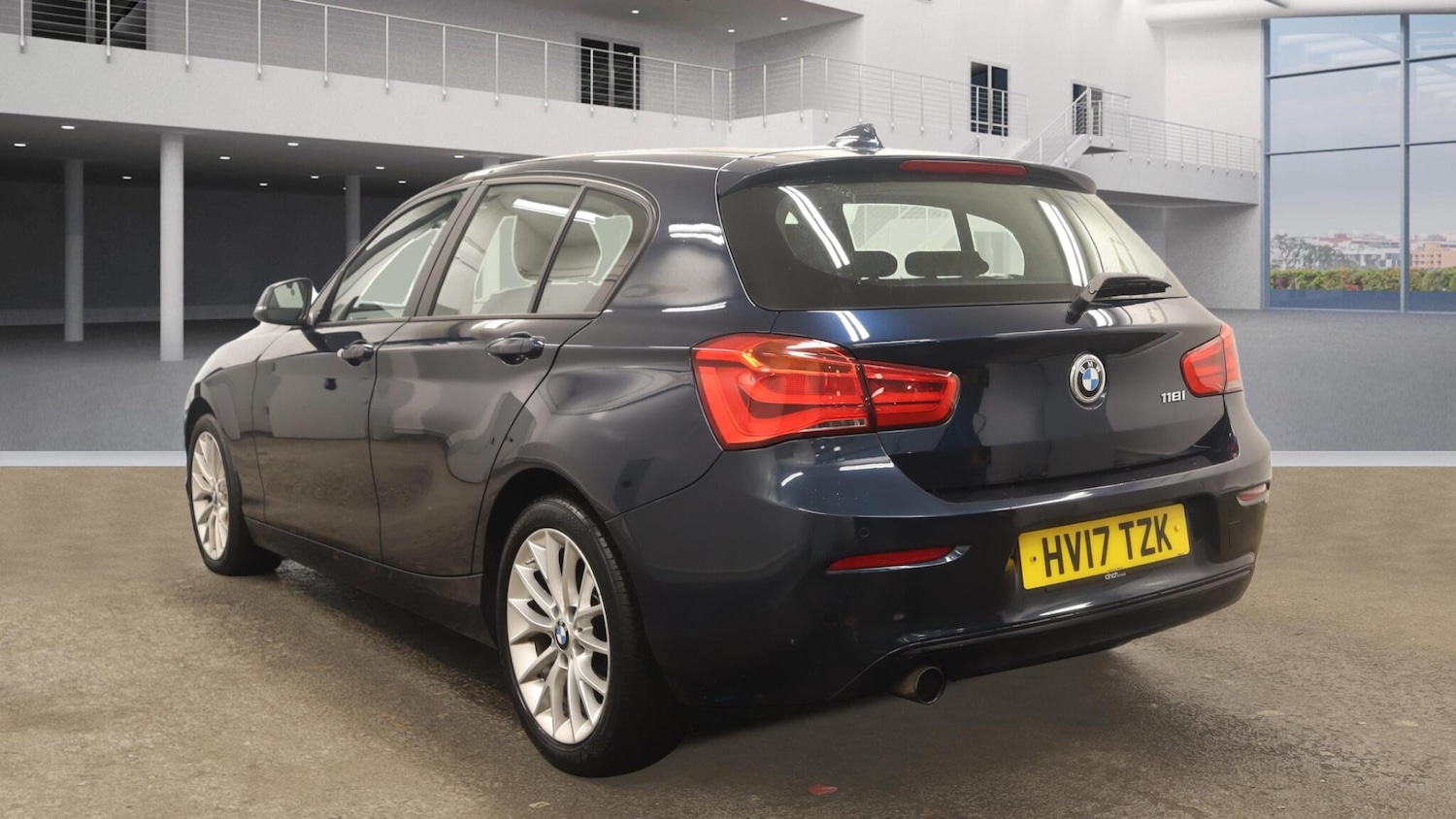 Used BMW 1 Series 2017 for sale - 76992899: Photo 2