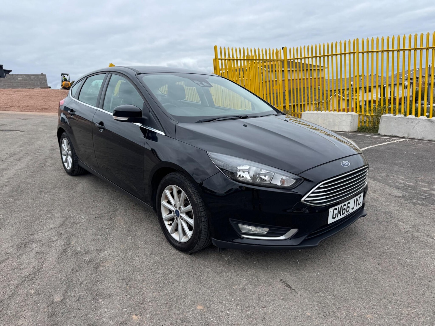 Used Ford Focus 2017 for sale - 76988385: Photo 4