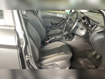 Used Ford Fiesta 2017 for sale - 75884981: Photo