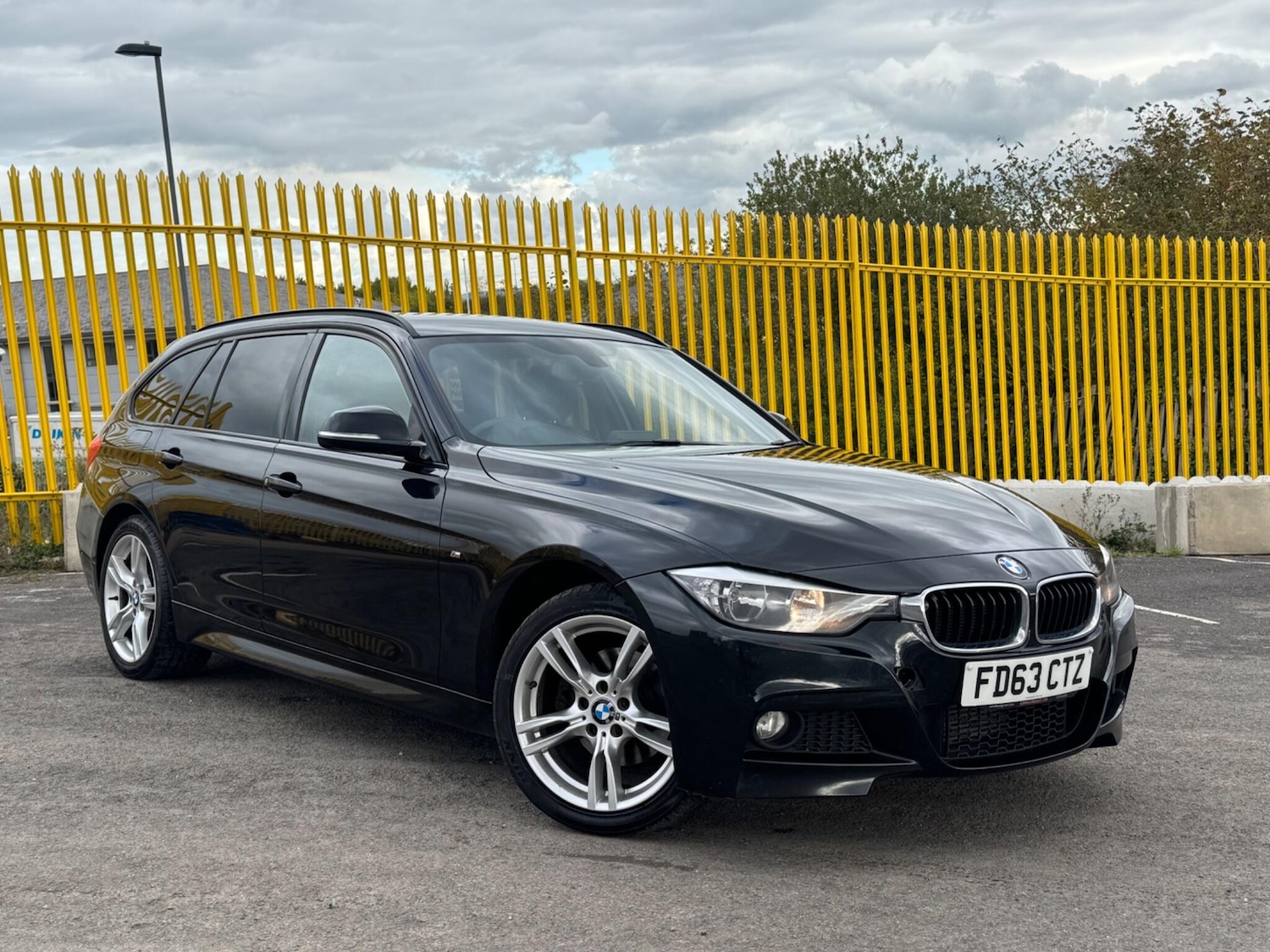 Used BMW 3 Series 2013 for sale - 76314605: Photo 1