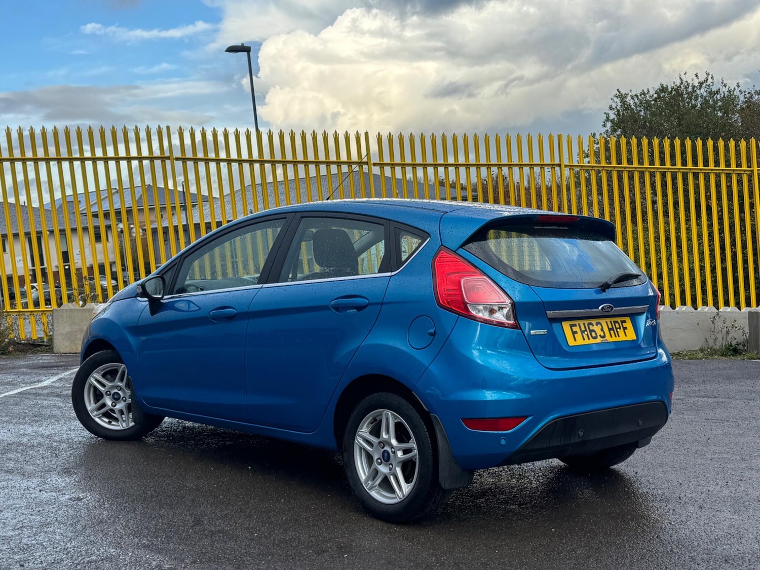 Used Ford Fiesta 2014 for sale - 76179550: Photo 2