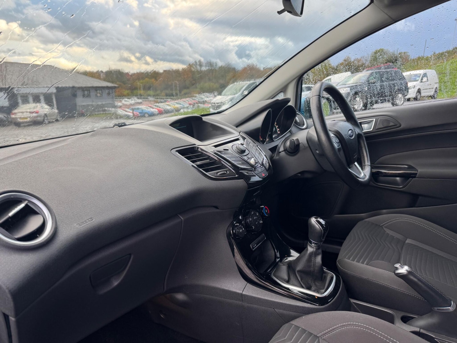 Used Ford Fiesta 2014 for sale - 76179550: Photo 9