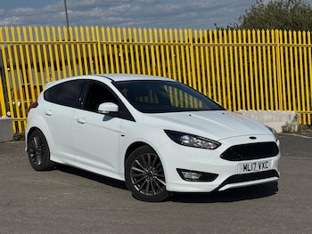 Used Ford Focus 2017 for sale - 79613246: Photo