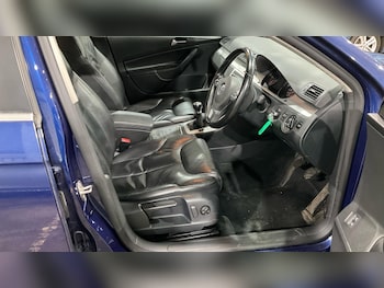 Used Volkswagen Passat 2010 for sale - 77166690: Photo