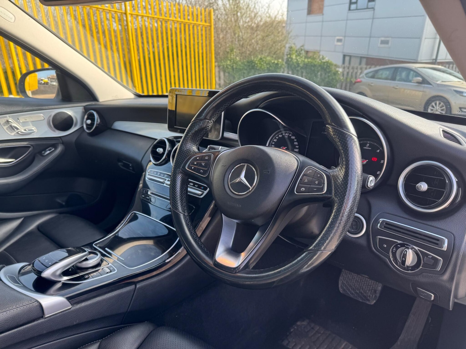 Used Mercedes-Benz C Class 2014 for sale - 77191040: Photo 14