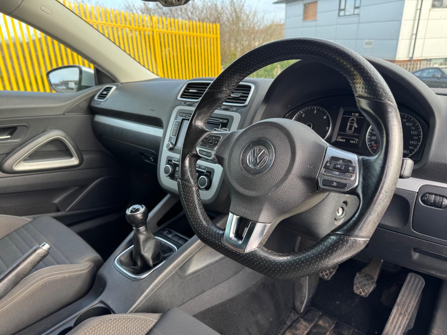 Used Volkswagen Scirocco 2011 for sale - 78086790: Photo 11