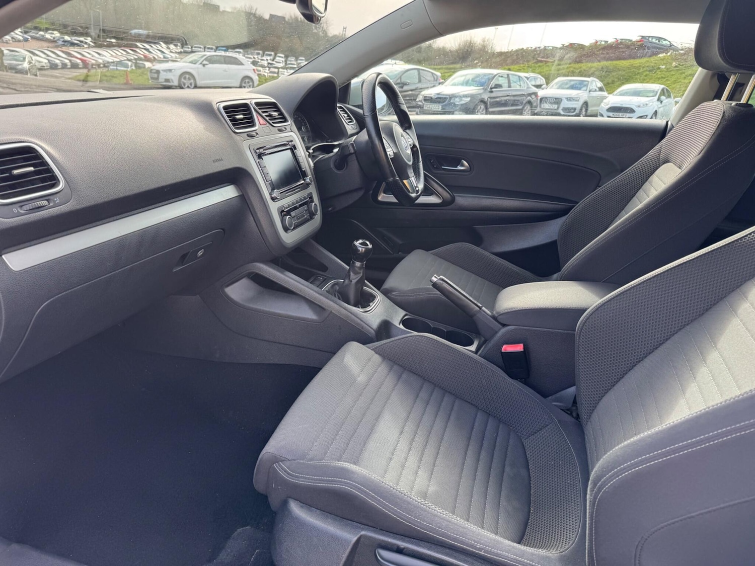 Used Volkswagen Scirocco 2011 for sale - 78086790: Photo 8