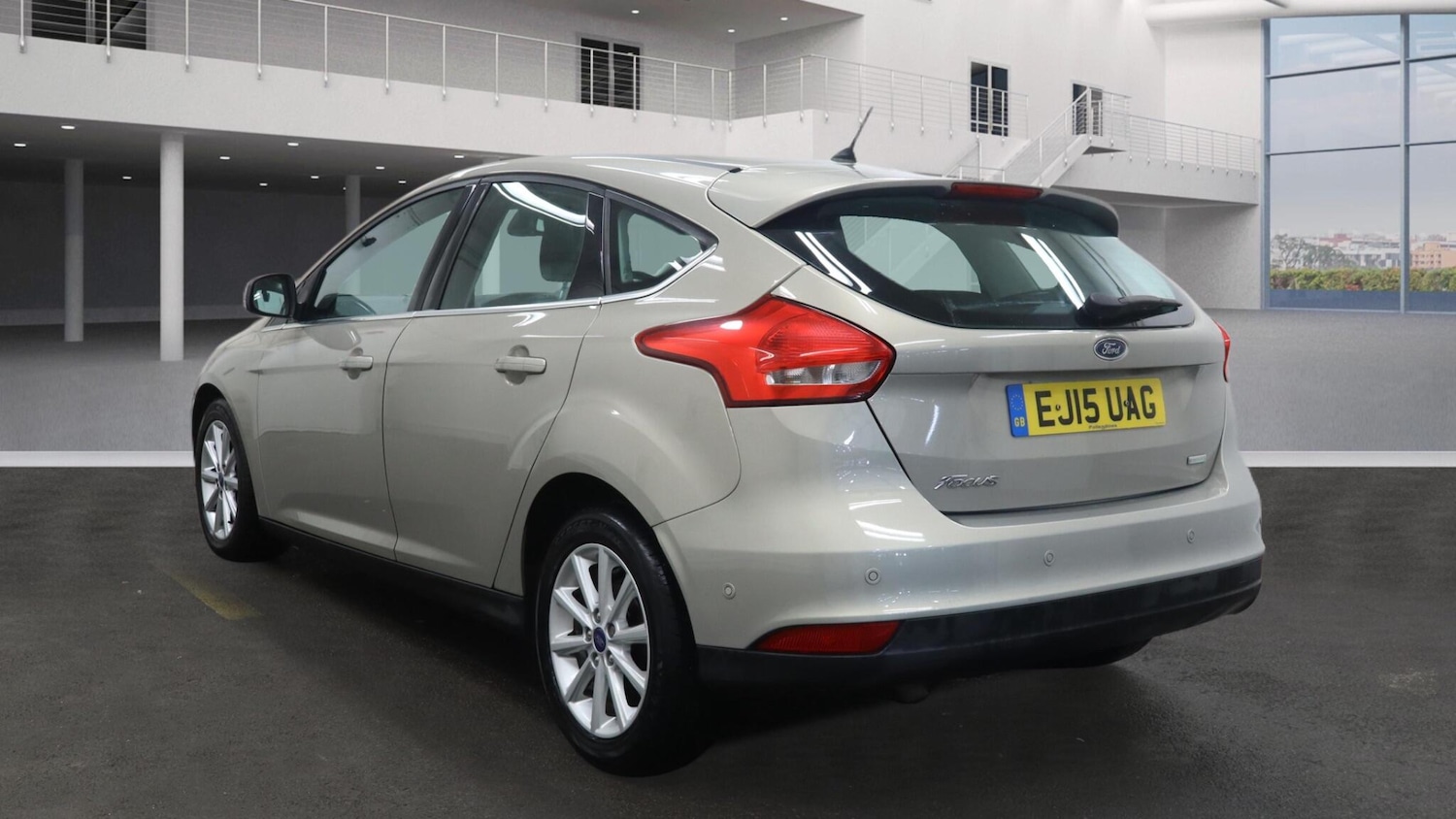 Used Ford Focus for sale - 77550342: Photo 2