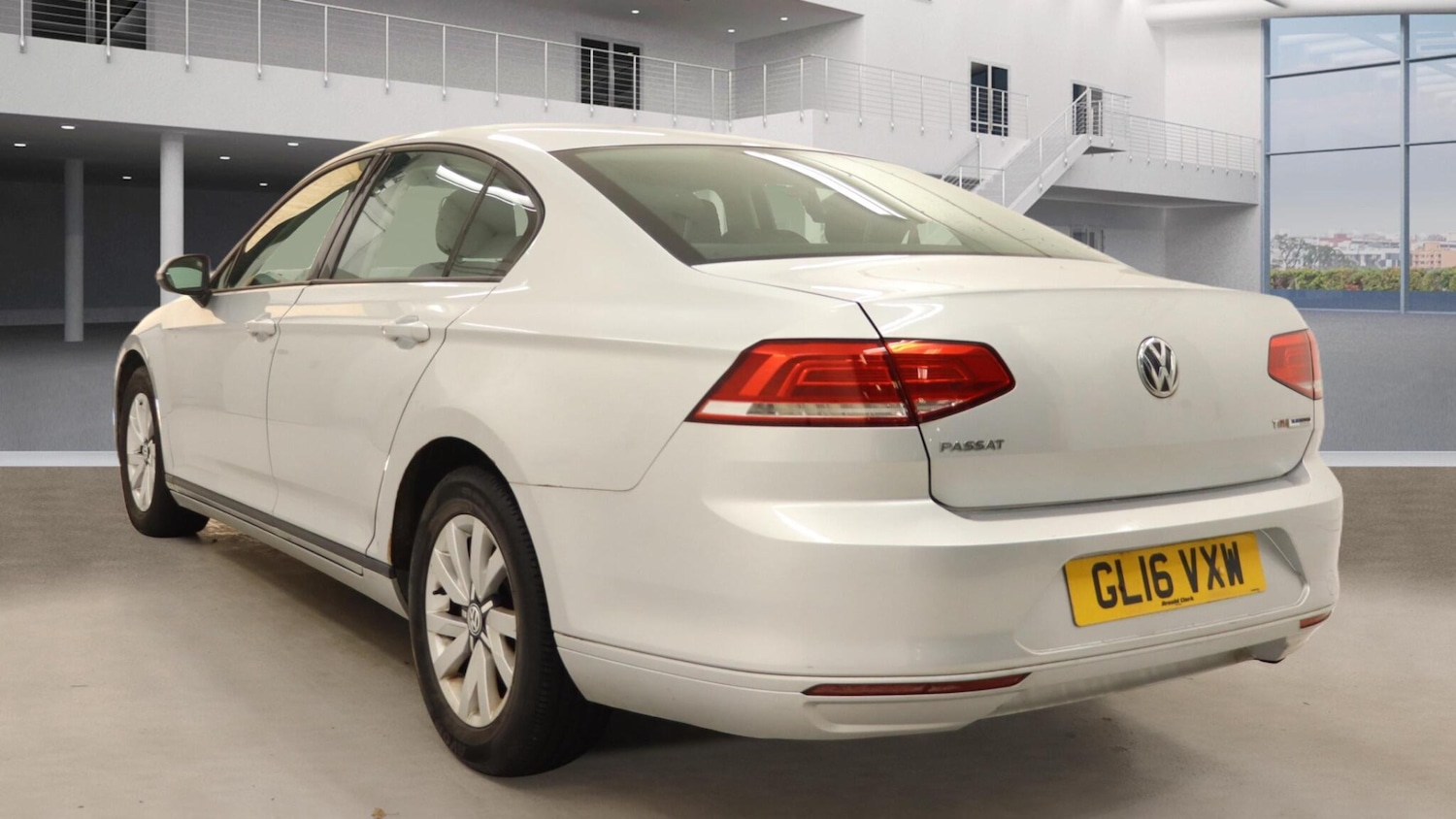 Used Volkswagen Passat 2016 for sale - 77166663: Photo 2
