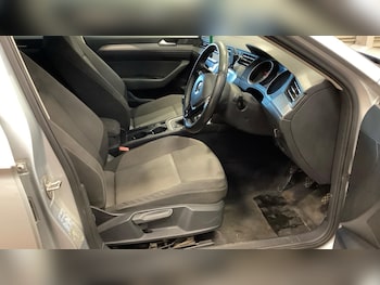 Used Volkswagen Passat 2016 for sale - 77166663: Photo