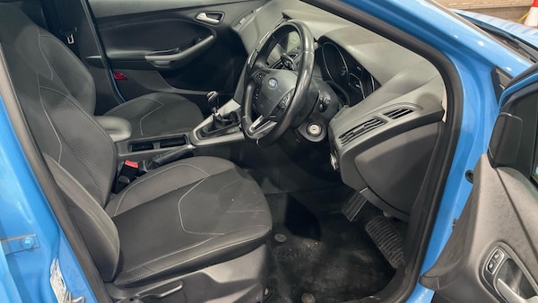 Used Ford Focus 2017 for sale - 76179491: Photo 4