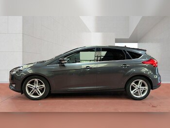 Used Ford Focus 2017 for sale - 78375117: Photo