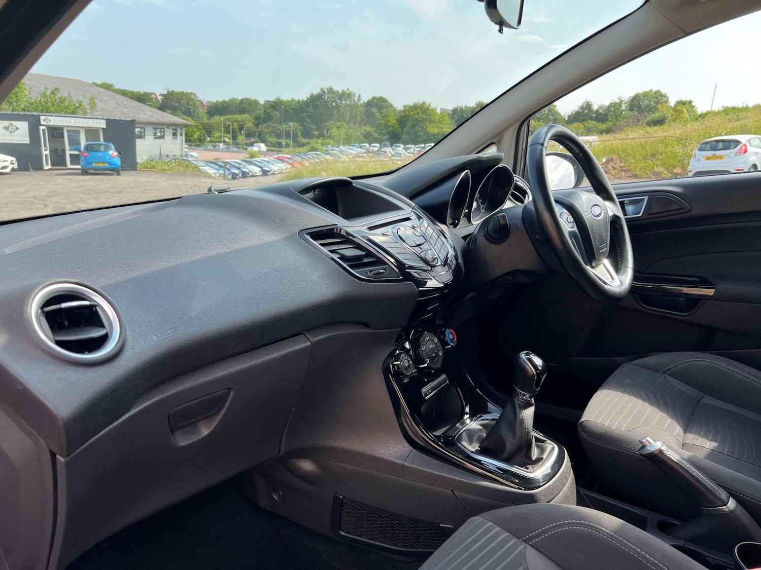 Used Ford Fiesta 2015 for sale - 76327165: Photo 12