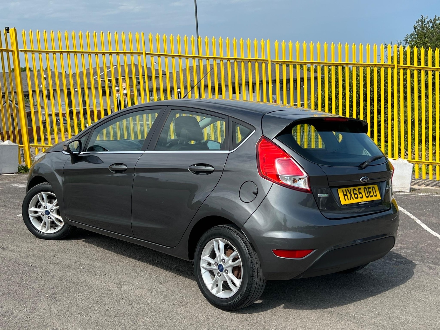 Used Ford Fiesta 2015 for sale - 76327165: Photo 3