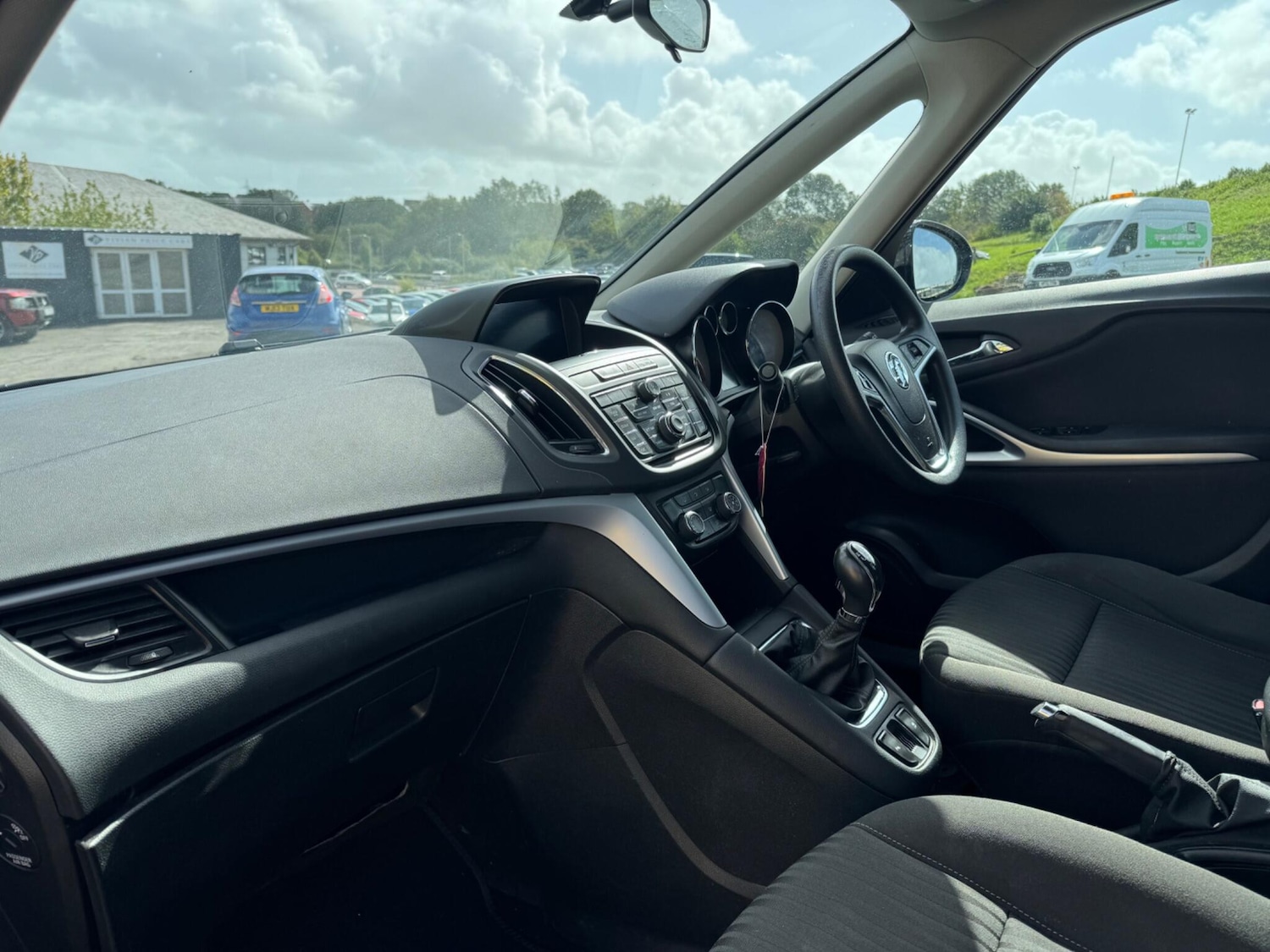 Used Vauxhall Zafira Tourer 2014 for sale - 75964425: Photo 15