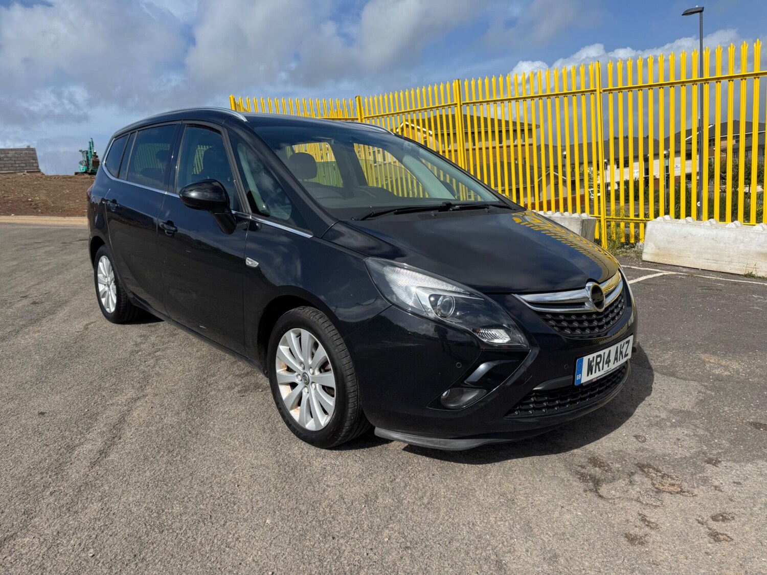 Used Vauxhall Zafira Tourer 2014 for sale - 75964425: Photo 4