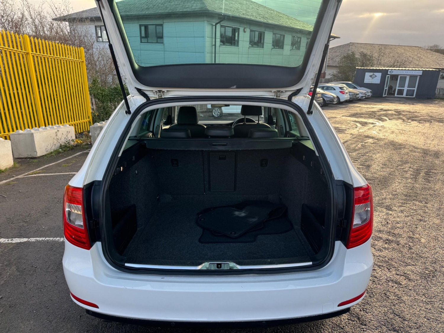 Used Skoda Superb 2013 for sale - 76701714: Photo 14