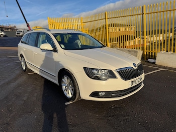Used Skoda Superb 2013 for sale - 76701714: Photo