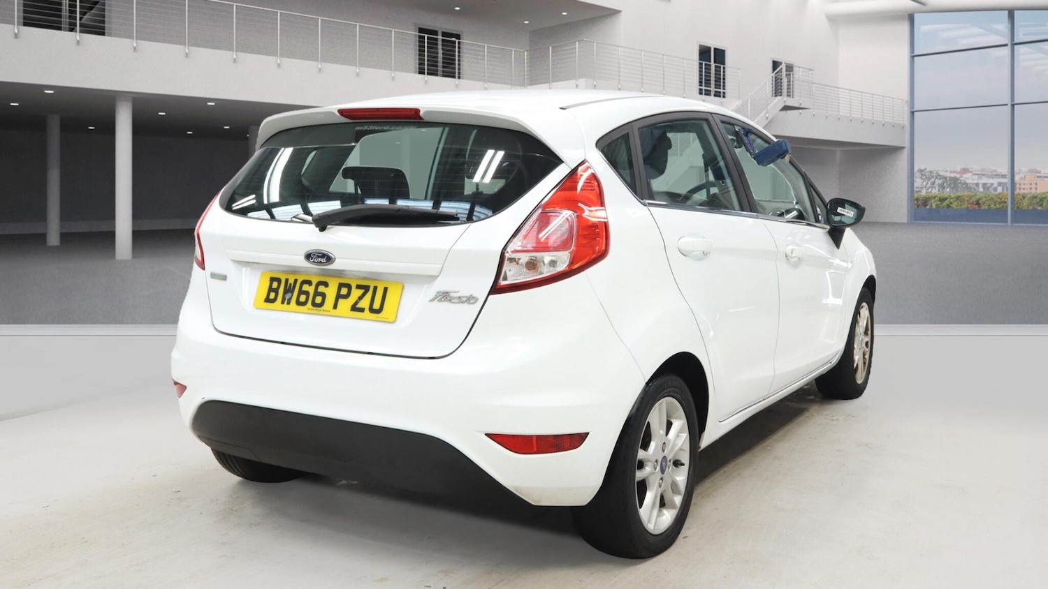 Used Ford Fiesta 2016 for sale - 76389037: Photo 2