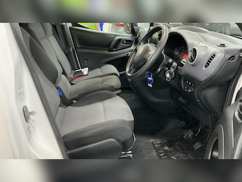 Used Citroen Berlingo 2017 for sale - 75965319: Photo