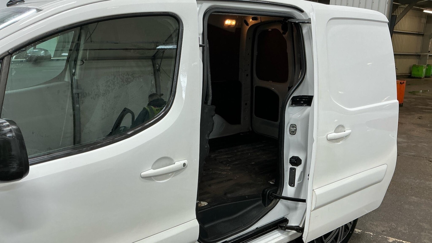 Used Citroen Berlingo 2017 for sale - 75965319: Photo 7