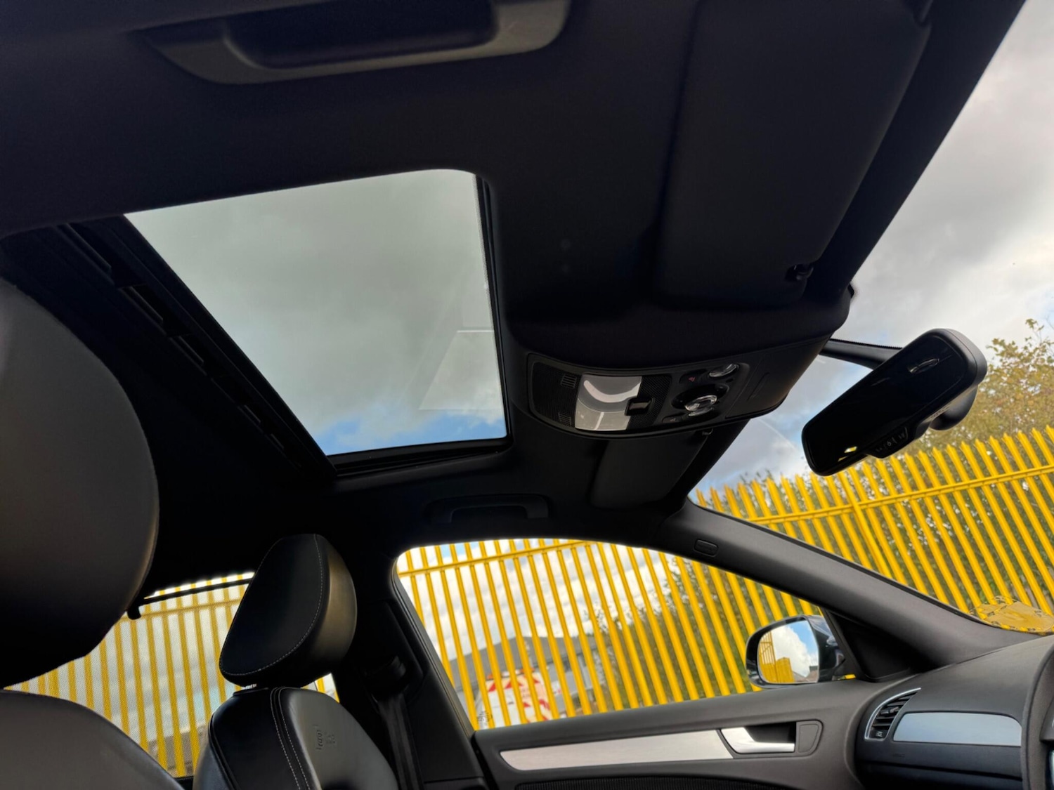 Used Audi A4 2012 for sale - 76997767: Photo 16