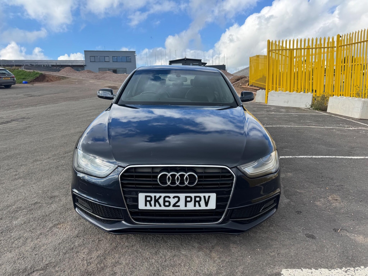 Used Audi A4 2012 for sale - 76997767: Photo 3