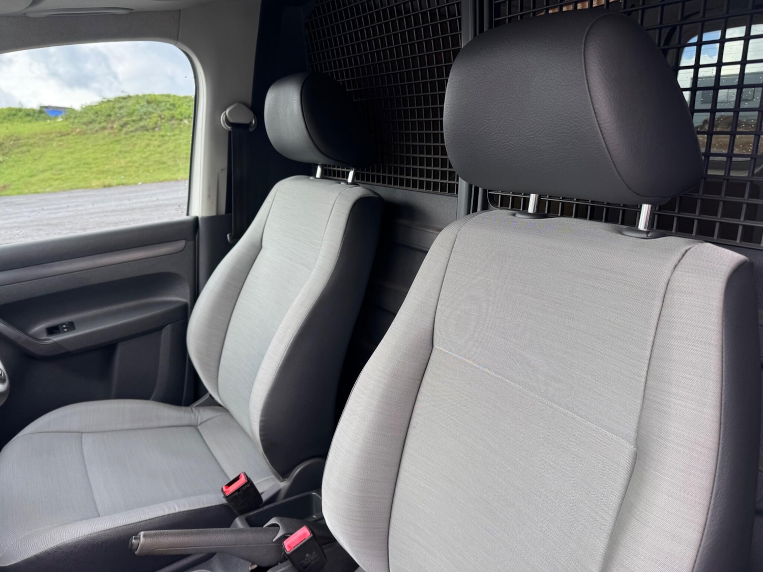 Used Volkswagen Caddy 2015 for sale - 76988856: Photo 12