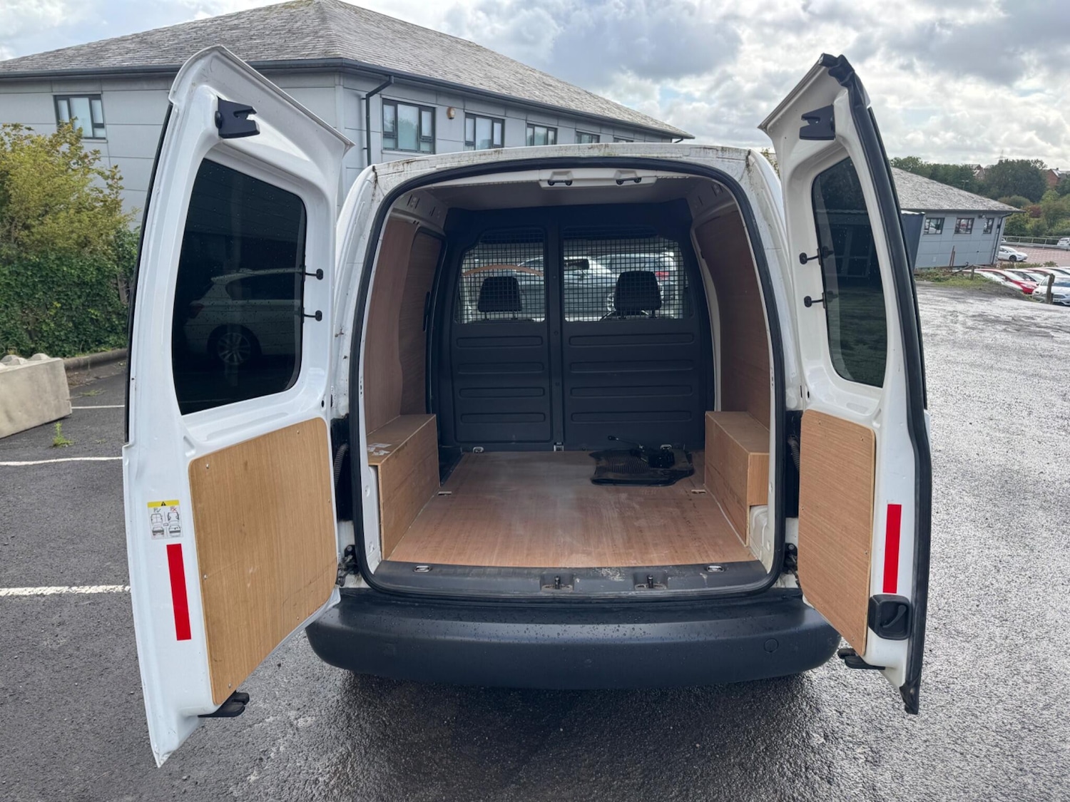 Used Volkswagen Caddy 2015 for sale - 76988856: Photo 13