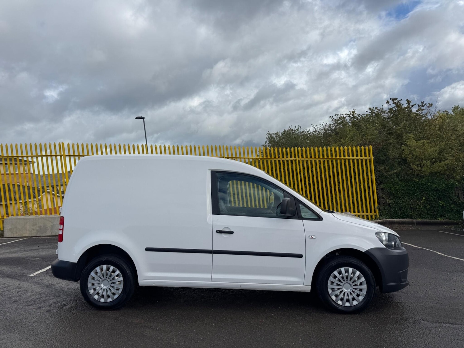 Used Volkswagen Caddy 2015 for sale - 76988856: Photo 5